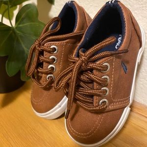 Toddler Nautica casual dress shoes/ Size 5, Color: brown and blue